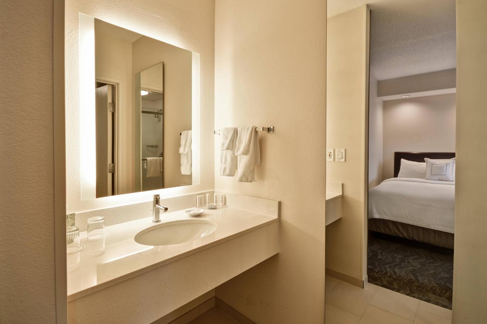 Springhill Suites Lexington Near The University Of Kentucky Zewnętrze zdjęcie