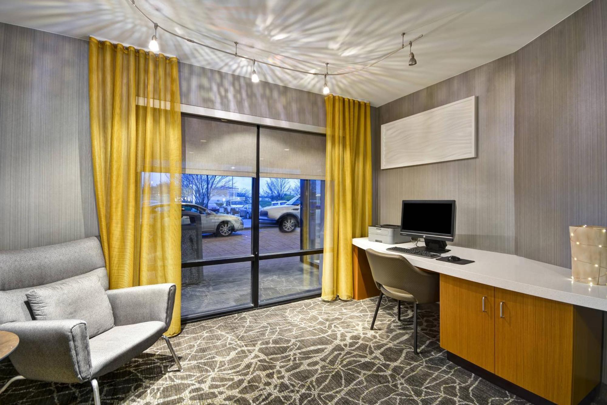 Springhill Suites Lexington Near The University Of Kentucky Zewnętrze zdjęcie